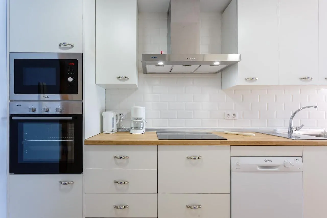Apartment Gaviota Family Home Free Parking By Cadiz4Rentals