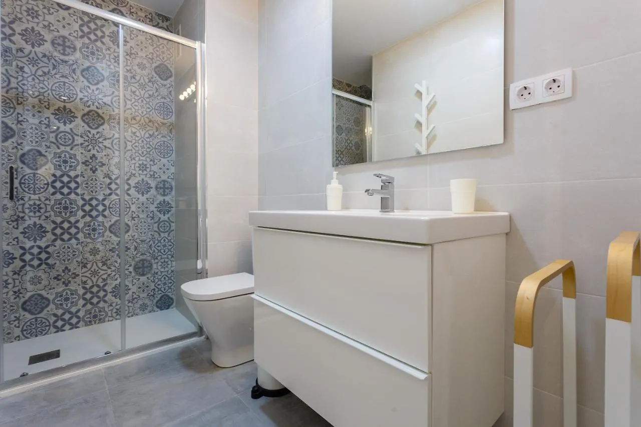 Apartment Gaviota Family Home Free Parking By Cadiz4Rentals
